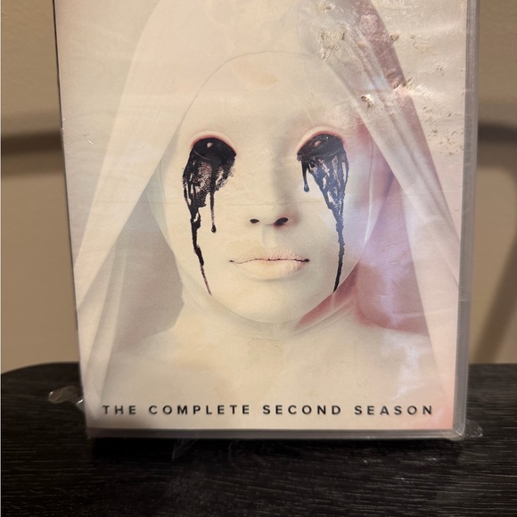 American Horror Story Asylum DVD - Picture 3 of 7